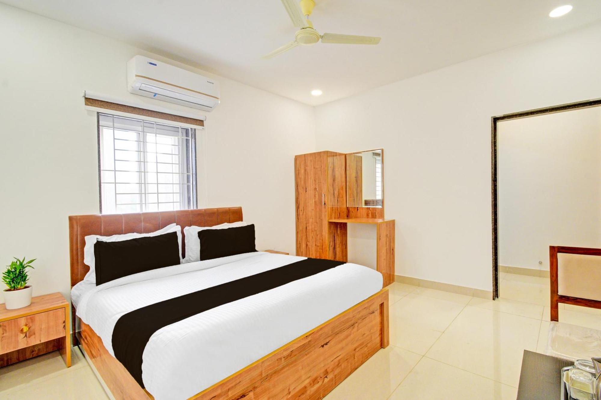 Super Townhouse Oak Suchitra Kompally Road Formerly Sun Moon Hotels Trimulgherry Exterior foto